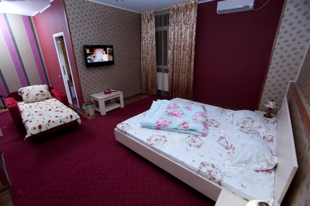 La Gil Bucharest