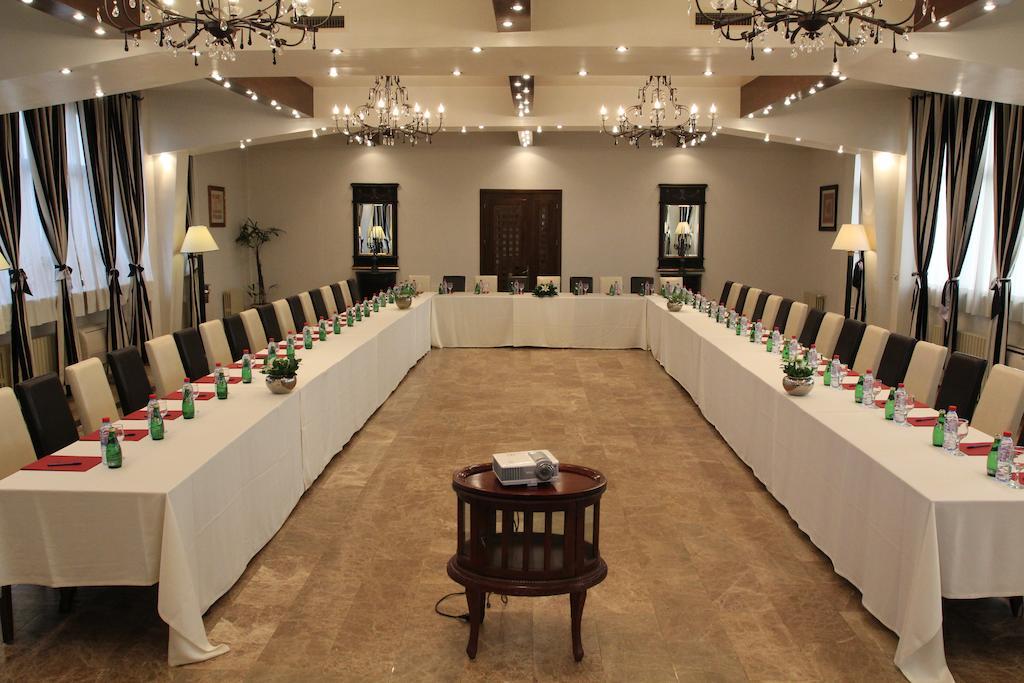 Hotel Domenii Plaza By