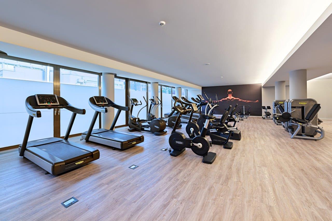 Hotel Ramada By Wyndham Parc 4*
