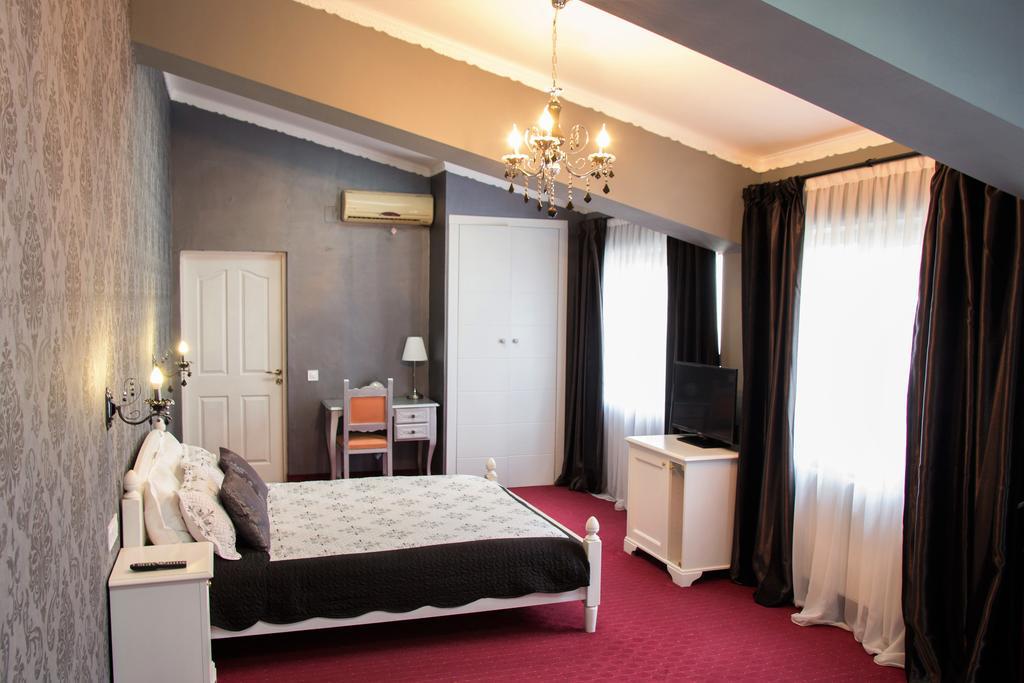 Old City Nf Hotel 4*