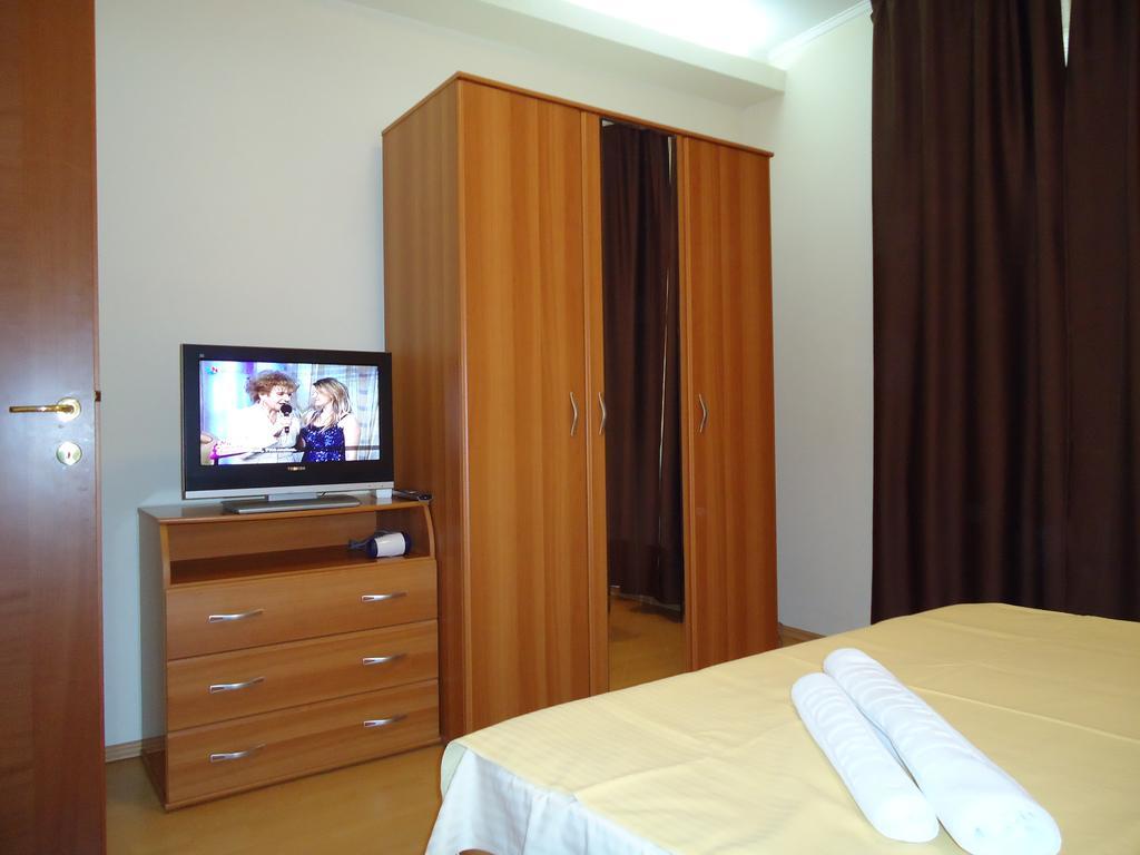 Bucharest Apartments * Bucareste