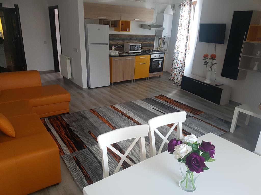 Fundeni Apartment
