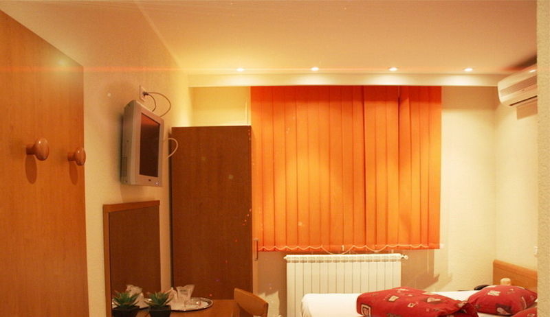 Alma Hotel 3*