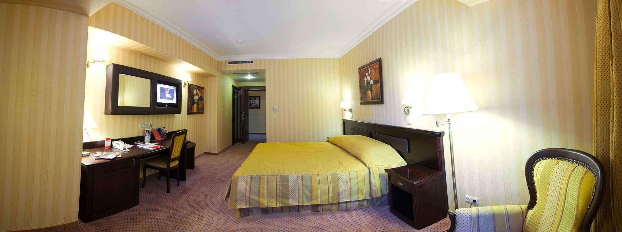 Ramada & By Wyndham North Bucharest