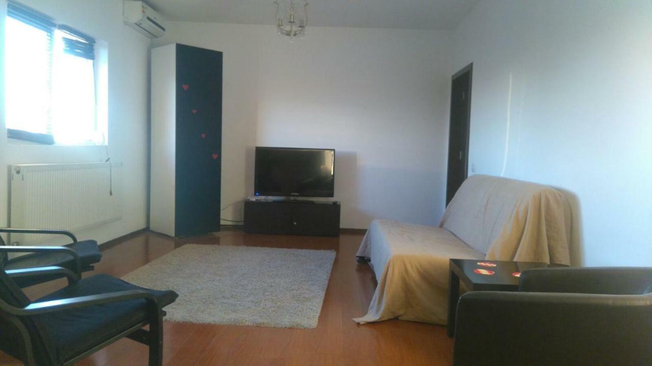 Alexander Apartment