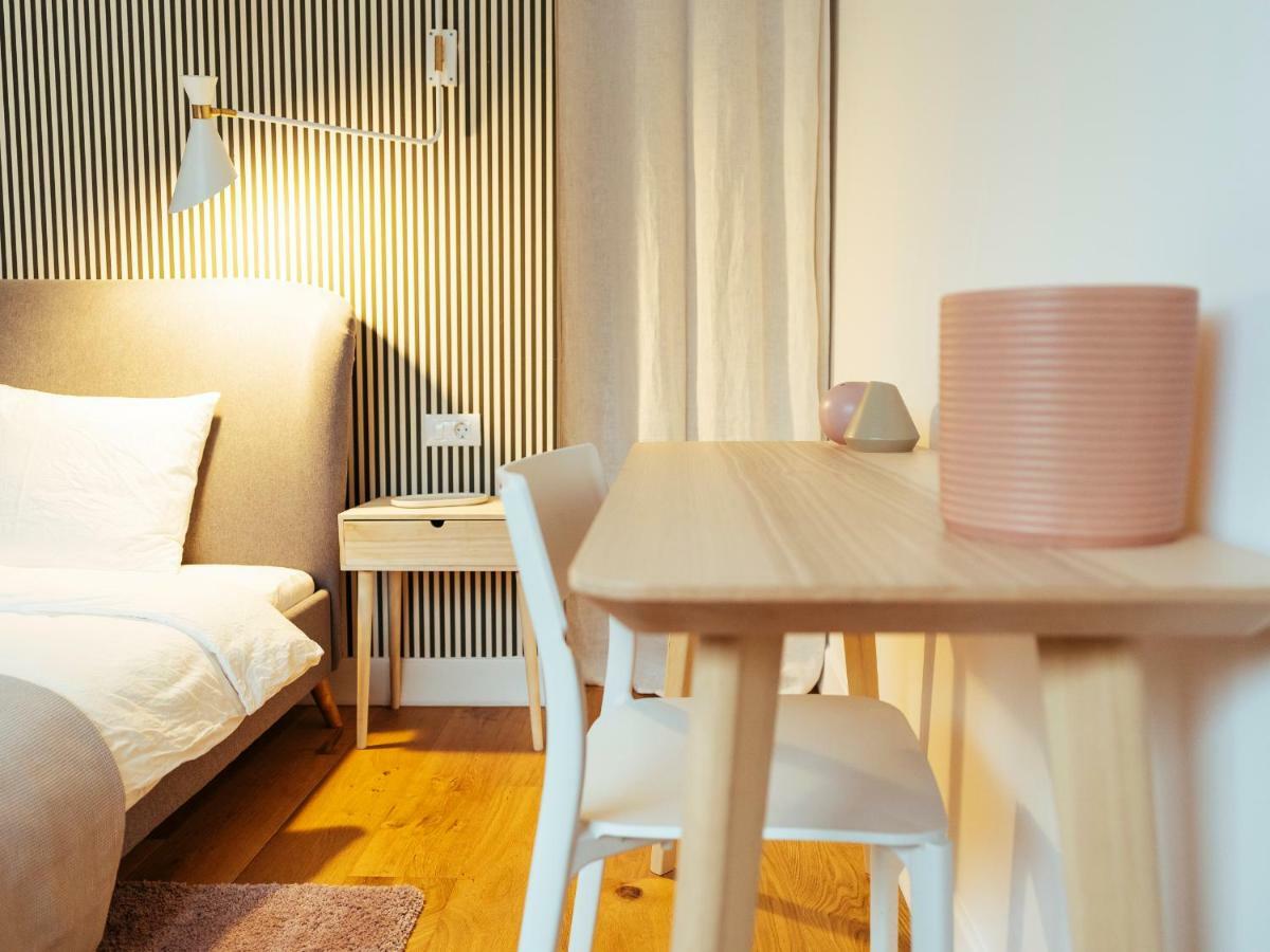 Boutique Luxury Flats - La Maison Du Petit Paris Bucharest
