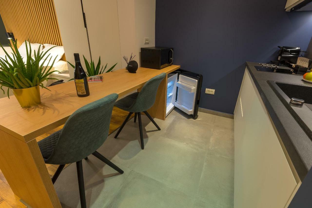 Apartment Urban Oasis With Parking Bucharest