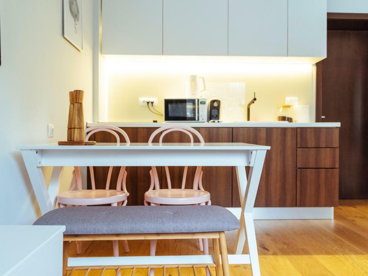 Boutique Luxury Flats - La Maison Du Petit Paris Bucharest