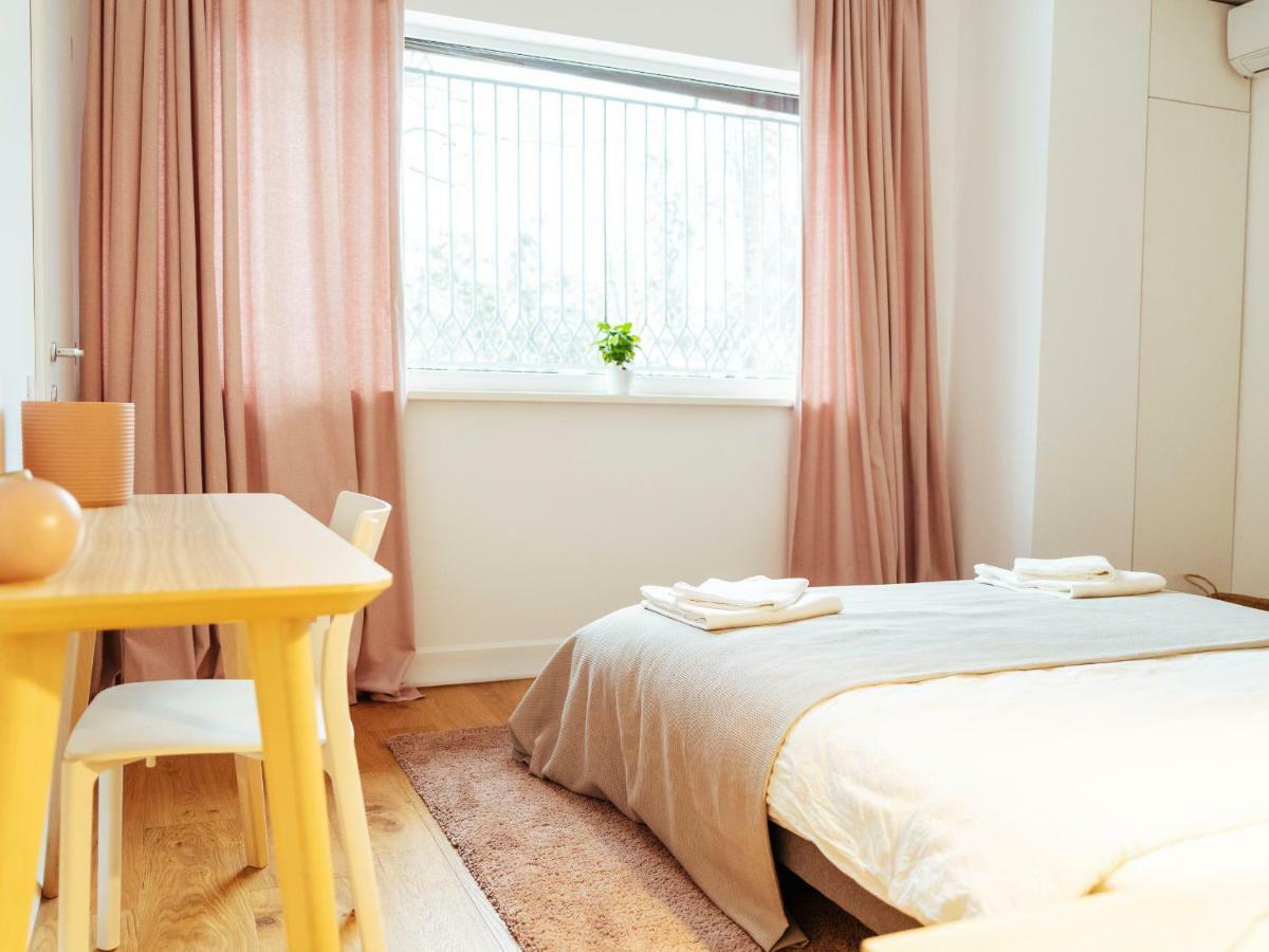 Apartment Boutique Luxury Flats - La Maison Du Petit Paris Bucharest