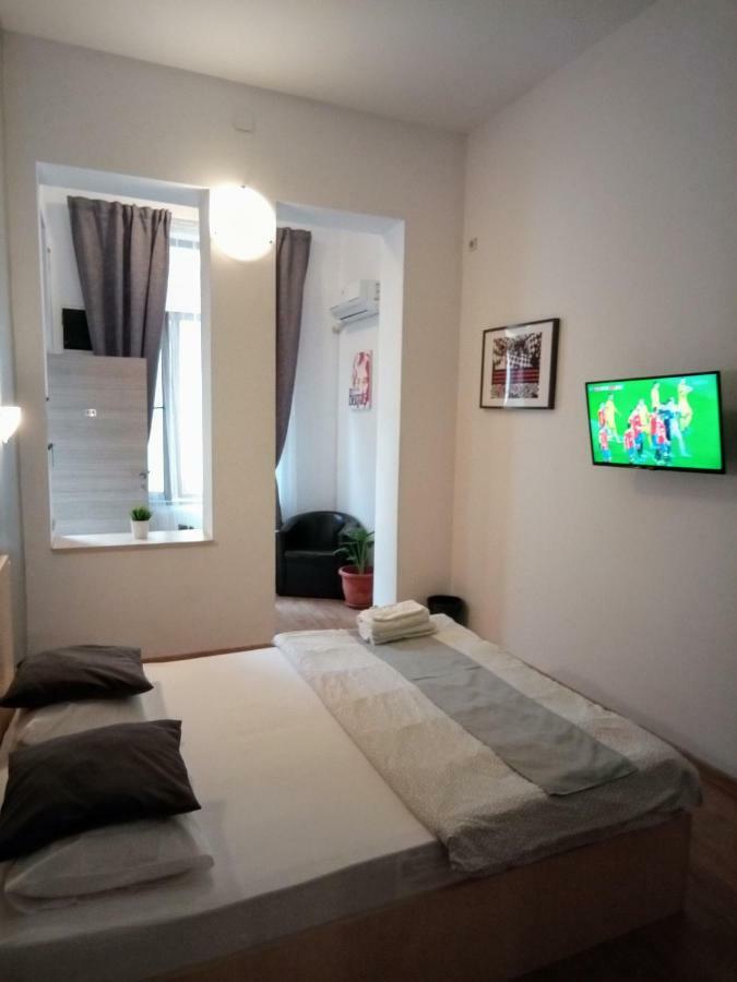 Guest house (adults Only)