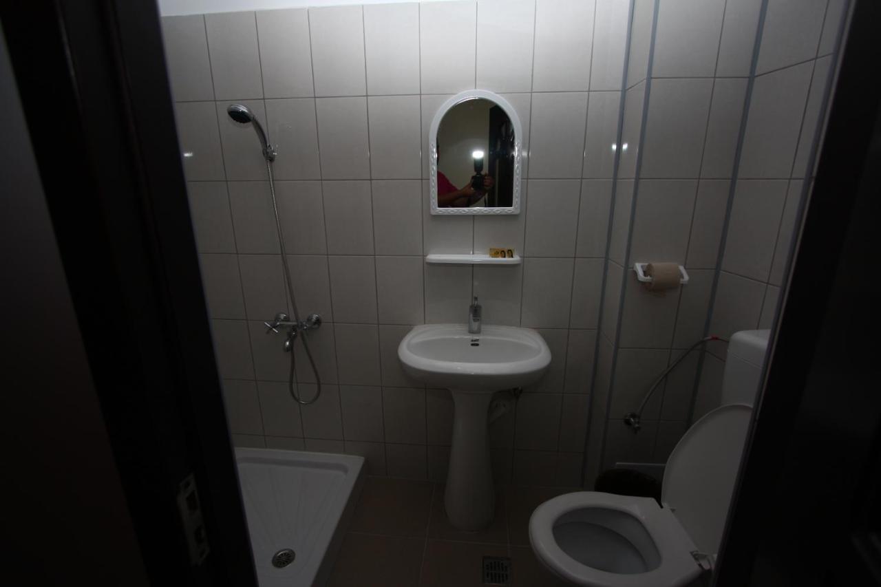 Basarab 2* Bucureşti