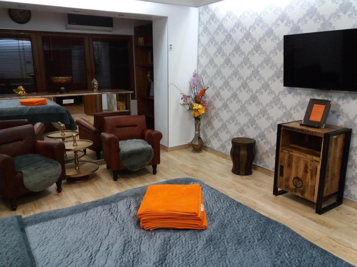 Central 4 Rent Apartment *