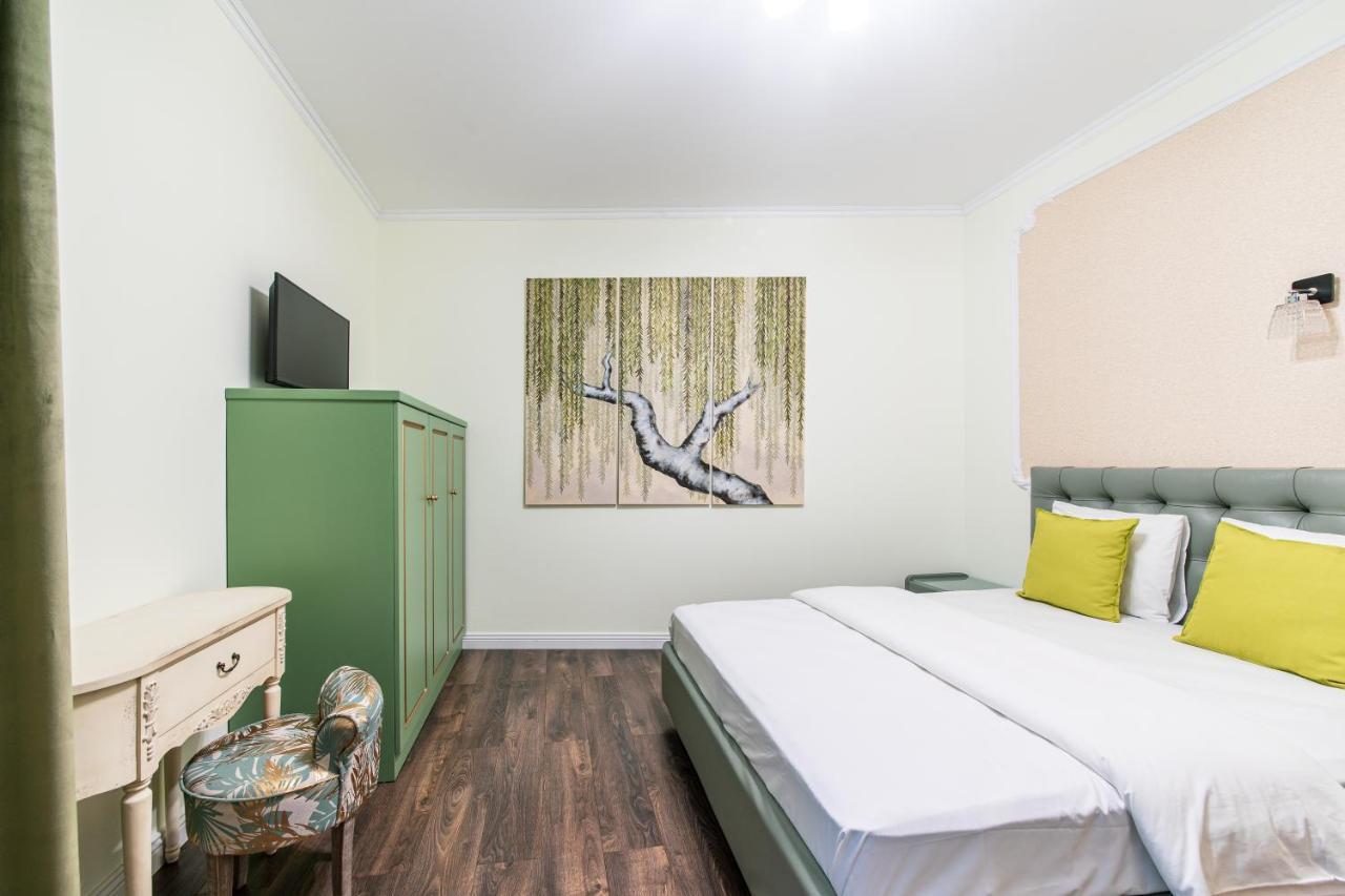 Akiro Boutique Hotel *