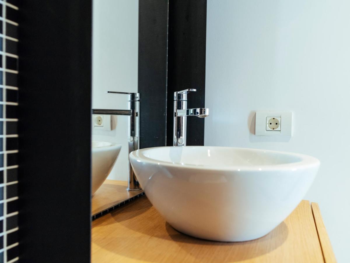 Modern Design Apartment *