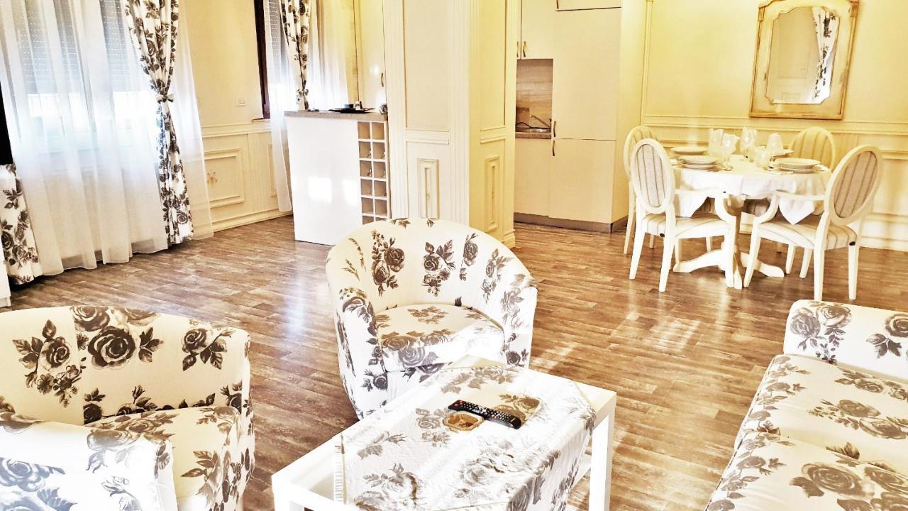 My Baneasa Apartamento *