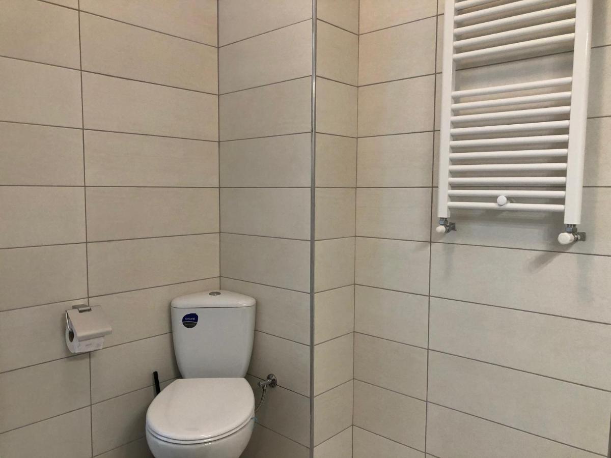 Luxury Westpark 2-room Lakeview W5