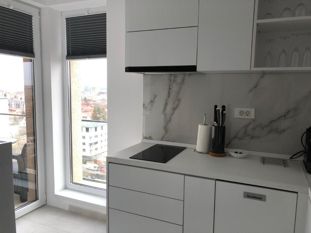 Luxury Westpark 2-room Lakeview W5 * Bucureşti