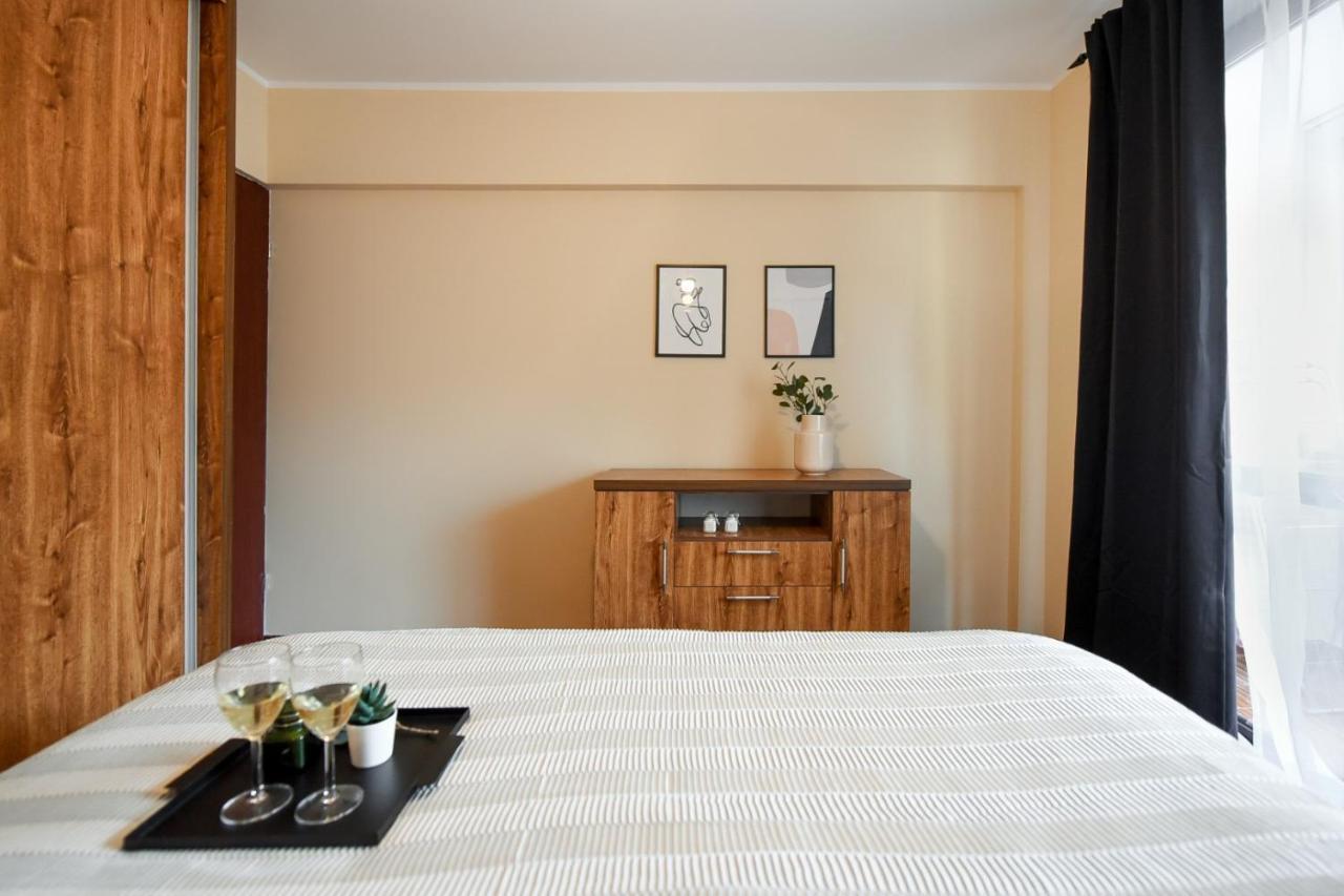 The Chic & Modern - Homey Apartament