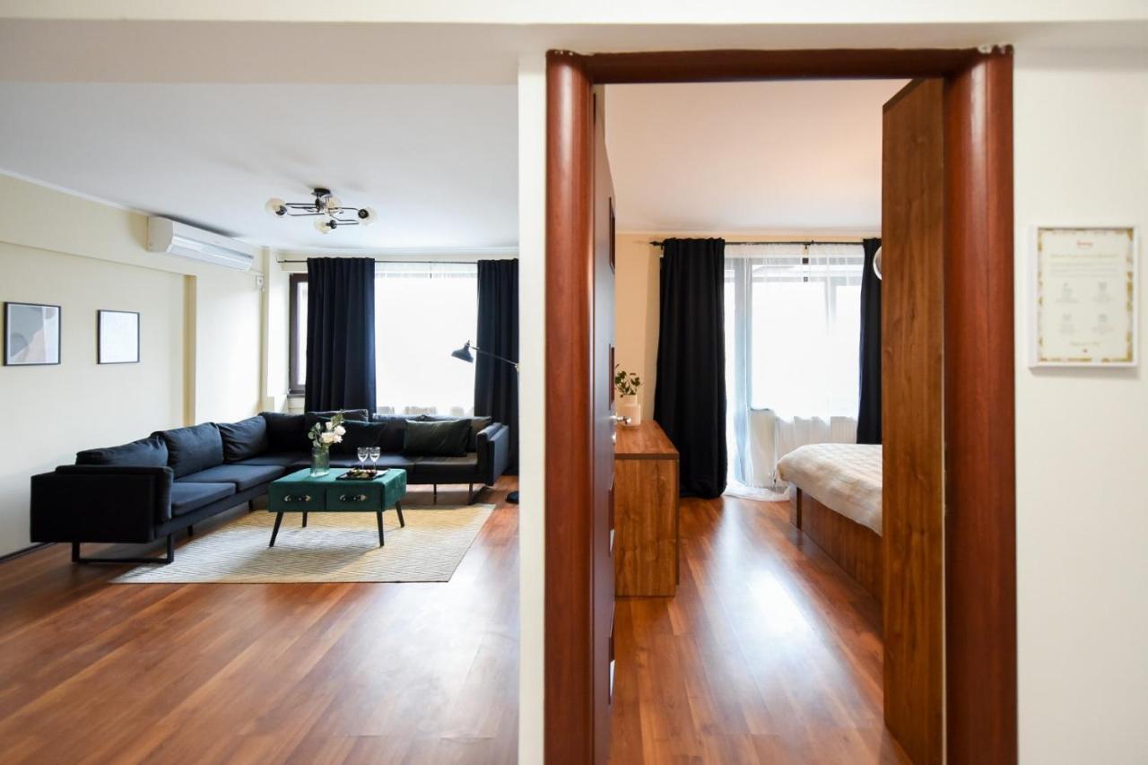 The Chic & Modern - Homey Apartament *