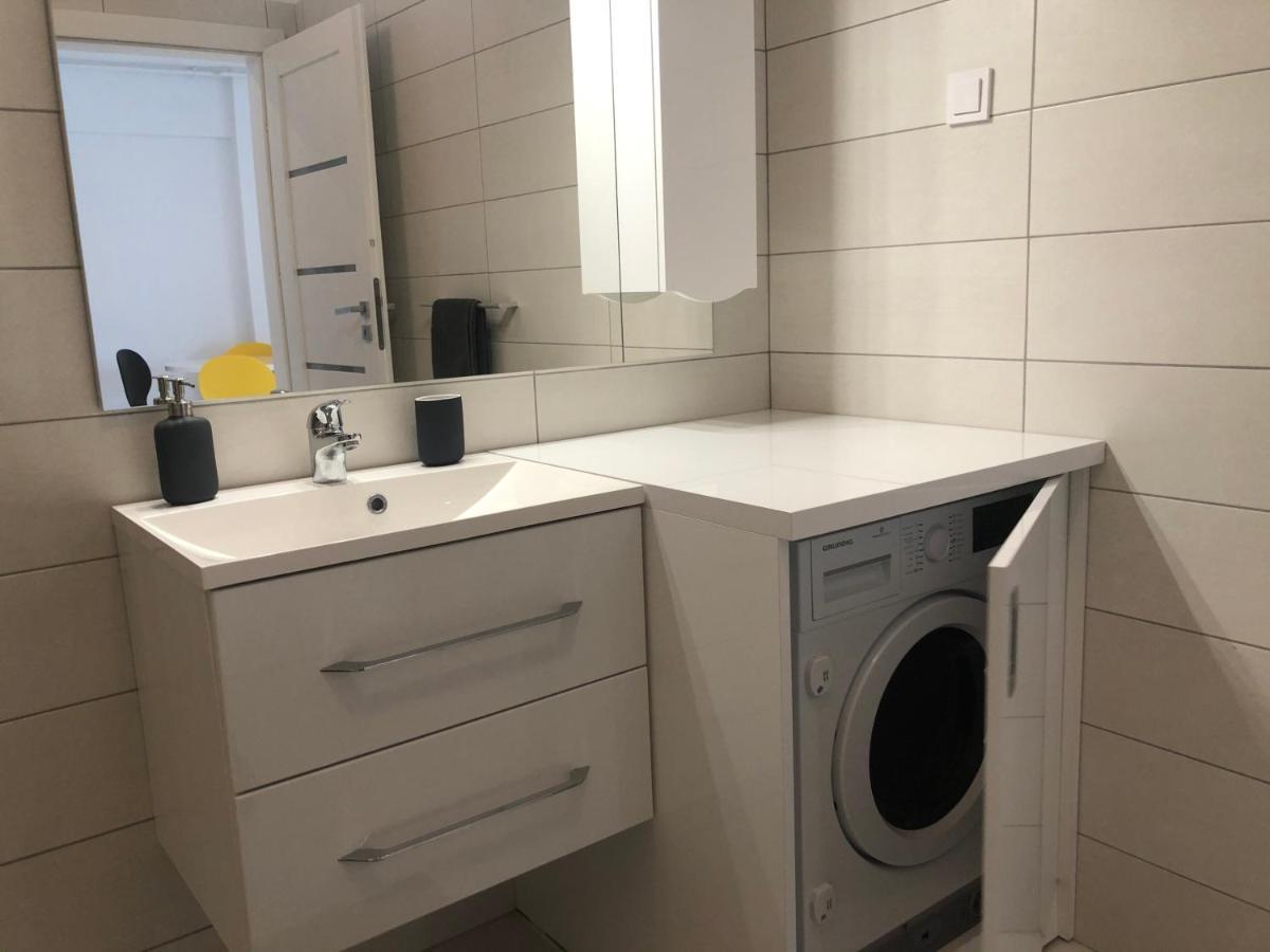 Luxury Westpark 2-room Lakeview W5 Apartament Bucureşti